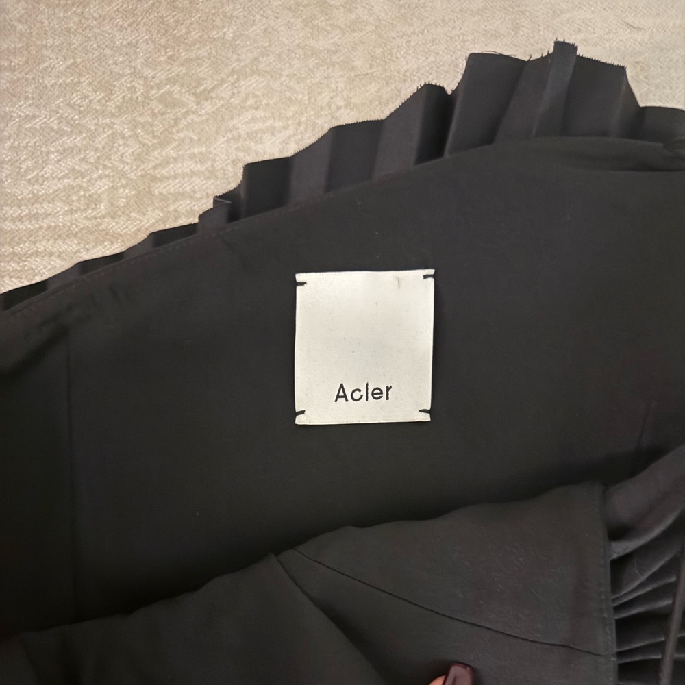 Acler Black One-Shoulder Pleated Sculptural Top - Picture 4 of 4